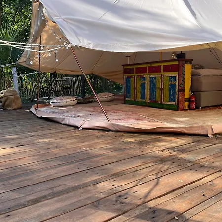 Glamping Am Malerweg Ломен
